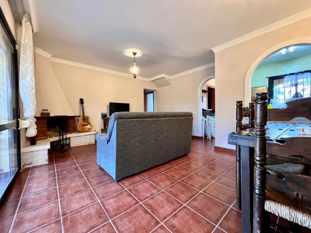 3 Bedrooms Villa in Calahonda