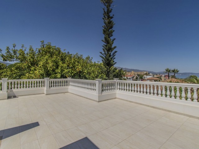 6 Schlafzimmer Villa in Guadalmina Baja