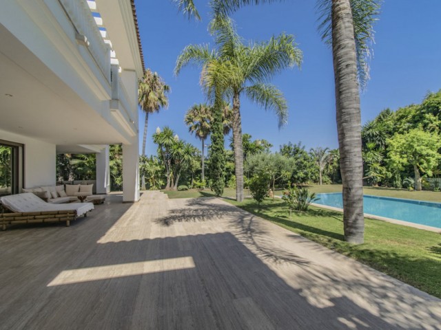 6 Schlafzimmer Villa in Guadalmina Baja