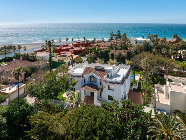 6 Schlafzimmer Villa in Guadalmina Baja