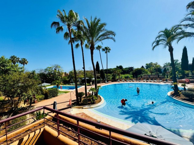 Appartement avec 3 Chambres  à Bahía de Marbella