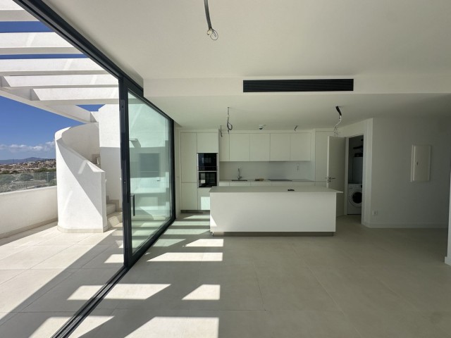 3 Bedrooms Apartment in Fuengirola