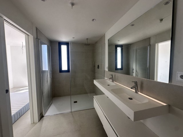 3 Bedrooms Apartment in Fuengirola