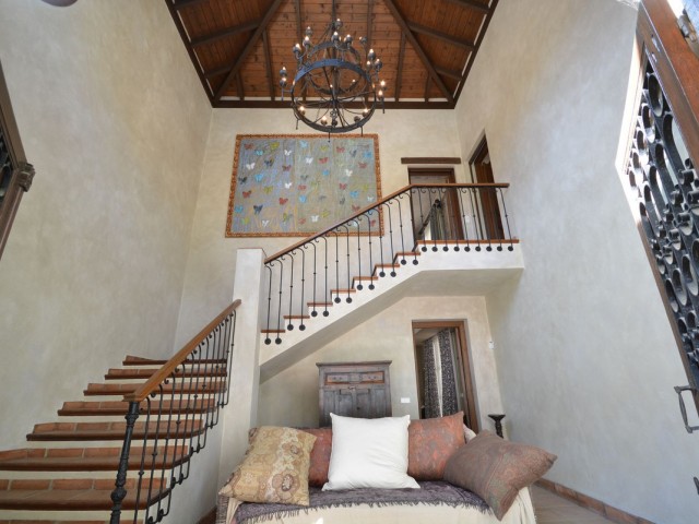 7 Makuuhuoneen Huvila Estepona