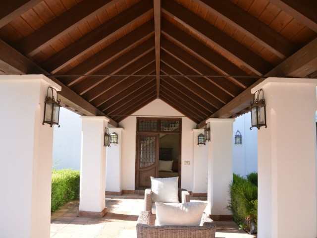 7 Makuuhuoneen Huvila Estepona