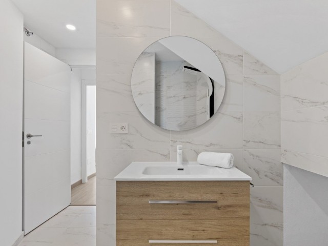 2 Makuuhuoneen Rivitalo Calahonda