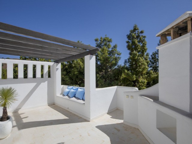 2 Bedrooms Townhouse in Calahonda