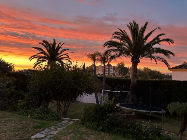 4 Bedrooms Villa in New Golden Mile