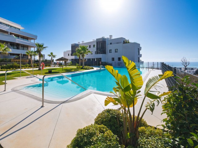 2 Bedrooms Apartment in Fuengirola