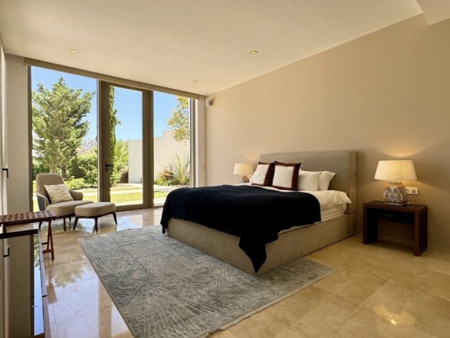 6 Slaapkamer Villa in Los Flamingos