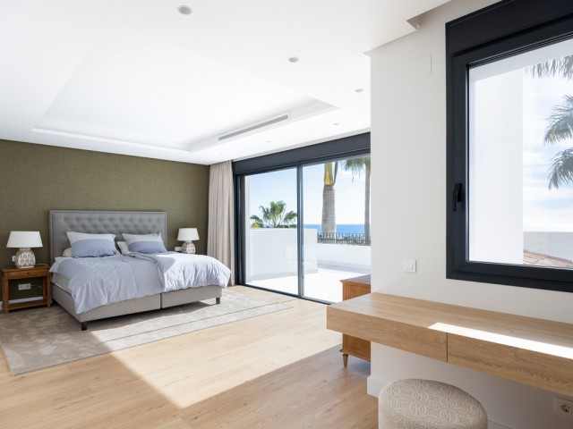 4 Slaapkamer Villa in Los Flamingos