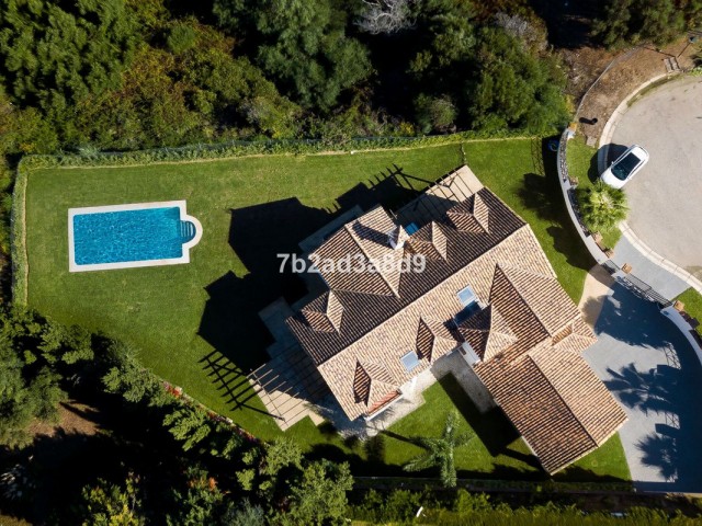 6 Bedrooms Villa in Sotogrande Costa