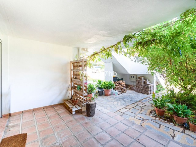 4 Bedrooms Townhouse in Estepona