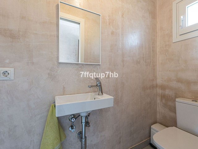 4 Bedrooms Townhouse in Estepona