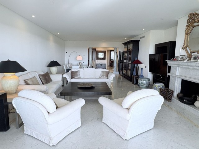 3 Bedrooms Apartment in Los Monteros