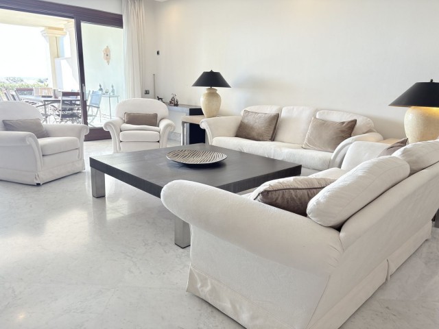 3 Bedrooms Apartment in Los Monteros