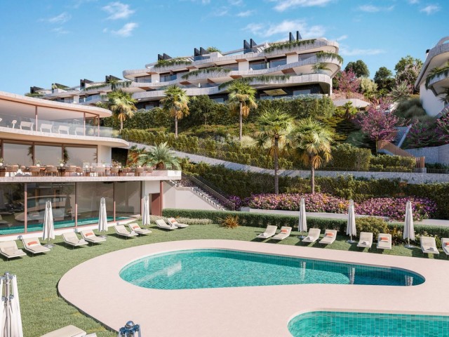 3 Bedrooms Apartment in Elviria