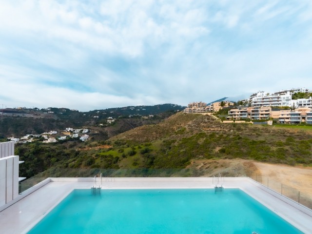 4 Soveroms Leilighet i Benahavís