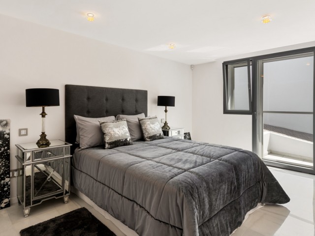 6 Bedrooms Villa in Nueva Andalucía