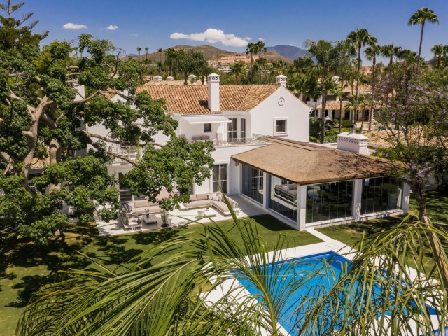 6 Bedrooms Villa in Nueva Andalucía