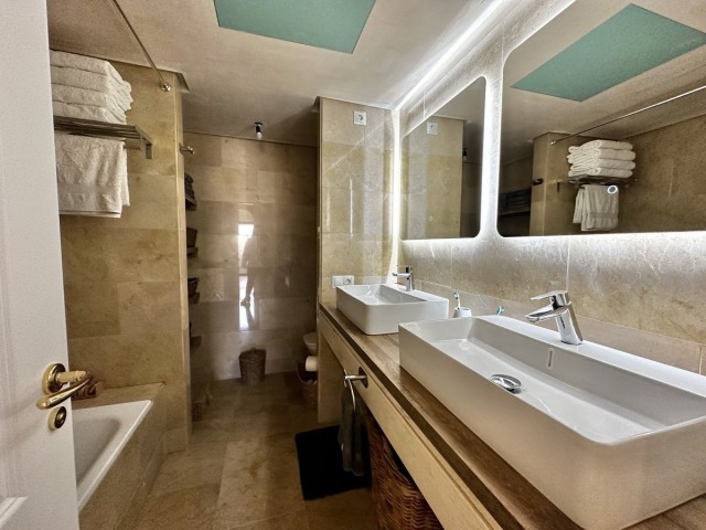 Penthouse in La Duquesa