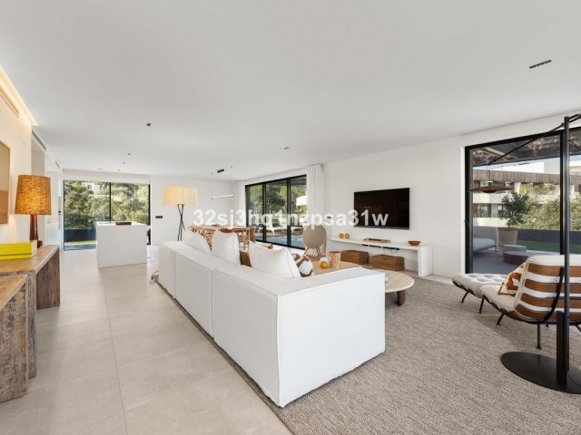 Ático con 4 Dormitorios  en Sotogrande