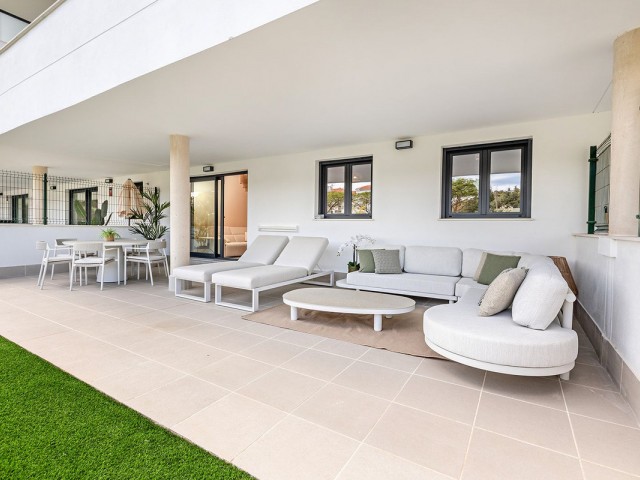 2 Bedrooms Apartment in Estepona