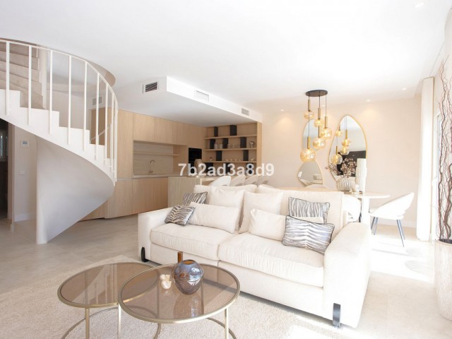 Takvåning i Nueva Andalucía