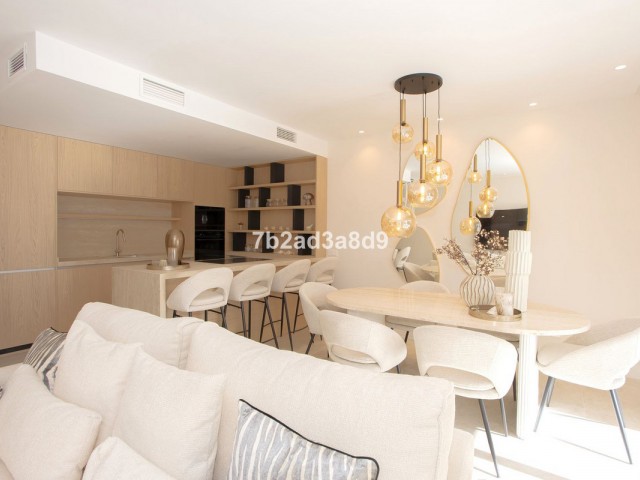 Takvåning i Nueva Andalucía