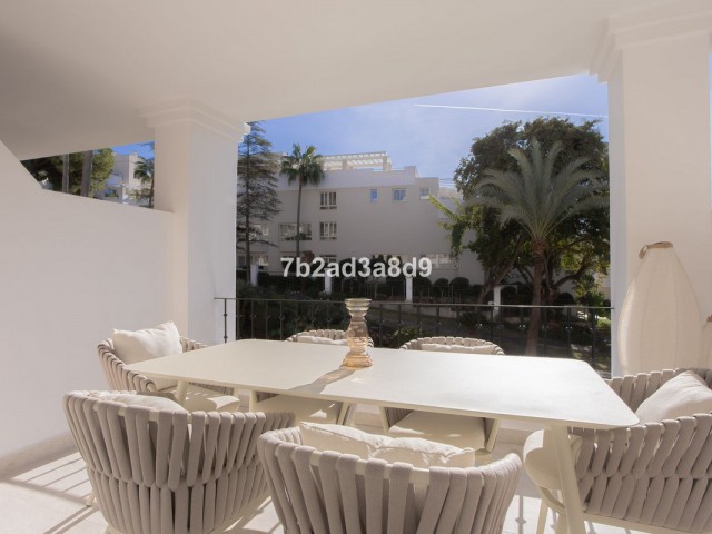 Takvåning i Nueva Andalucía