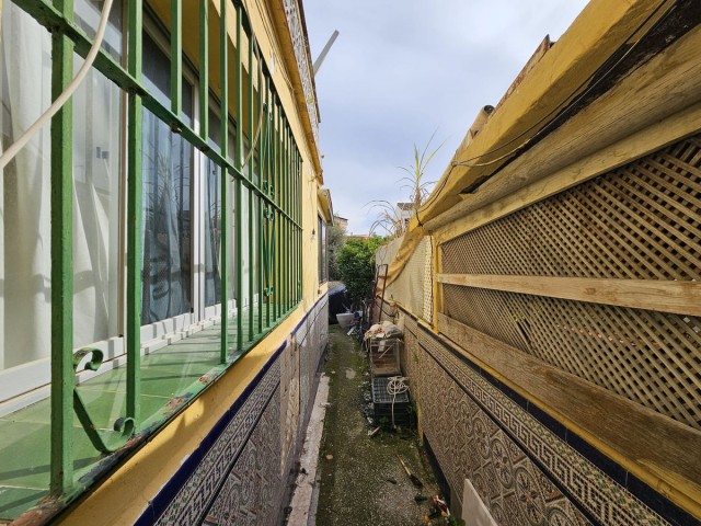 5 Bedrooms Villa in Estepona