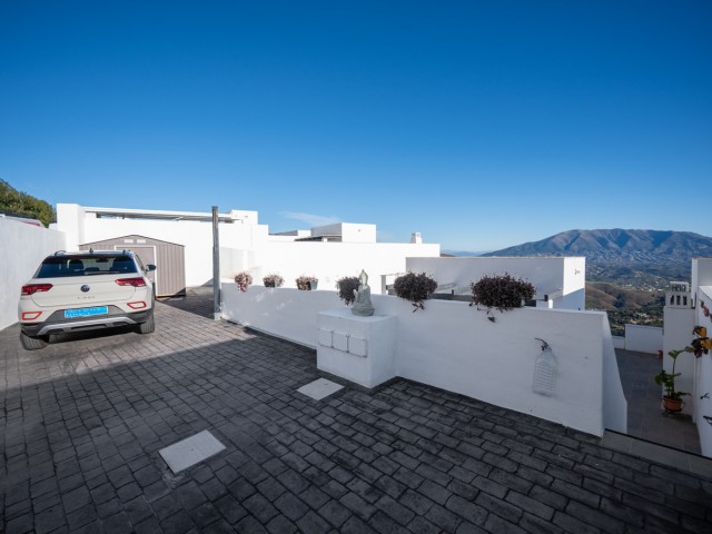 3 Slaapkamer Rijtjeshuis in Marbella