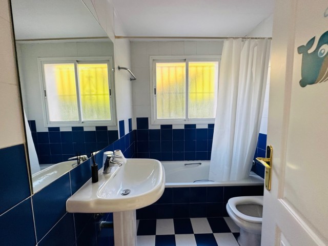 5 Bedrooms Villa in Nueva Andalucía