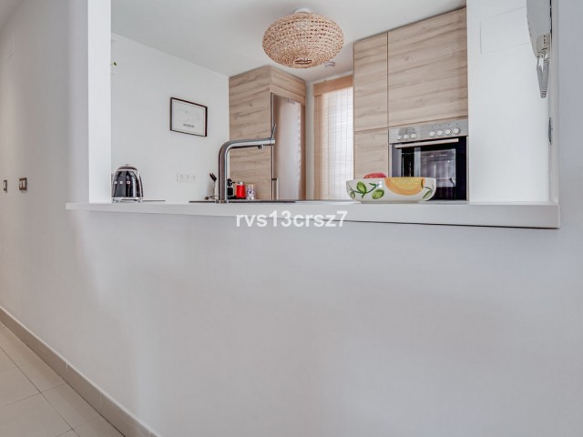 Apartamento con 3 Dormitorios  en Estepona