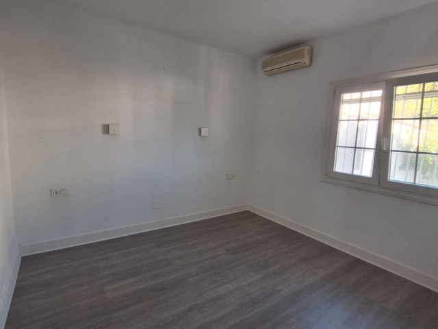 3 Bedrooms Villa in El Chaparral