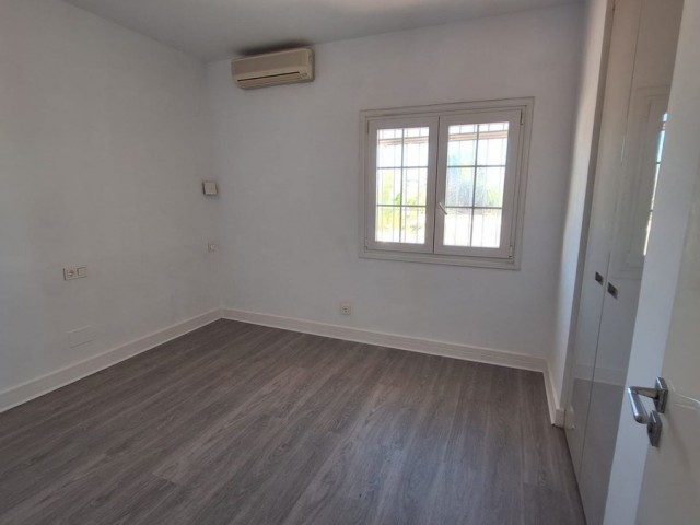 3 Bedrooms Villa in El Chaparral