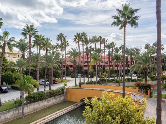 Apartamento con 2 Dormitorios  en Sotogrande