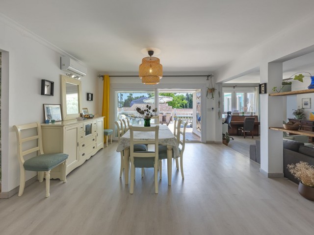 Huvila, Sotogrande Costa, R5032786