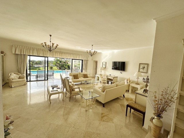 4 Schlafzimmer Villa in El Paraiso