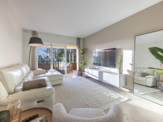 Appartement avec 2 Chambres  à Elviria