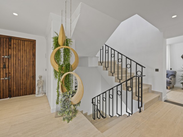 Villa avec 5 Chambres  à Guadalmina Alta