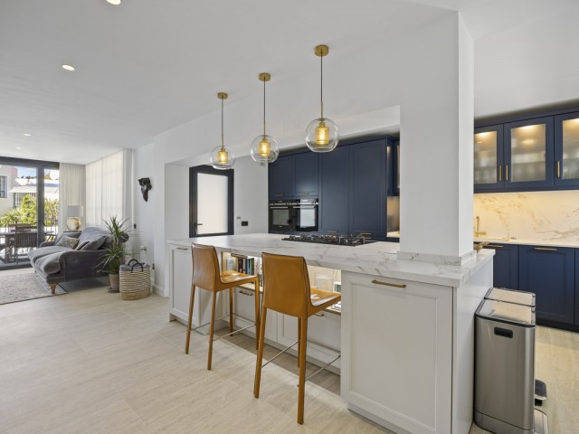 Villa avec 5 Chambres  à Guadalmina Alta