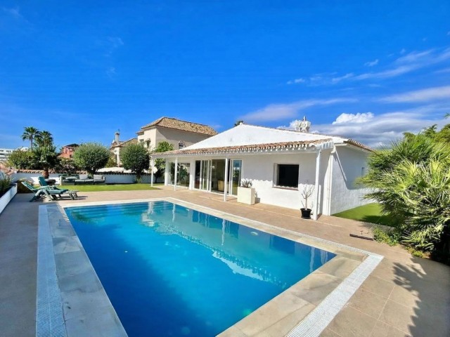 3 Soveroms Villa i San Pedro de Alcántara