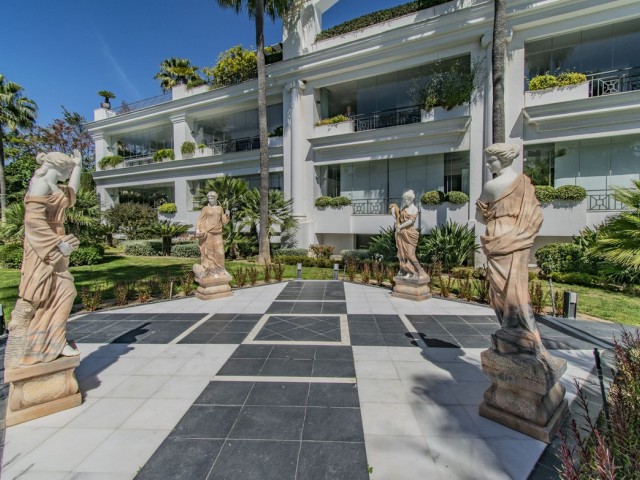 2 Soveroms Leilighet i Estepona