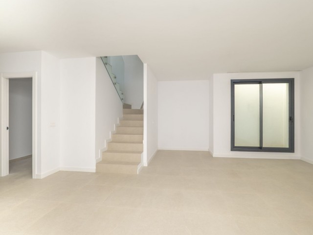 4 Sovrums Villa i Atalaya