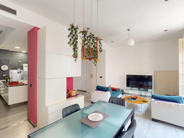 Maison mitoyenne avec 2 Chambres  à Málaga