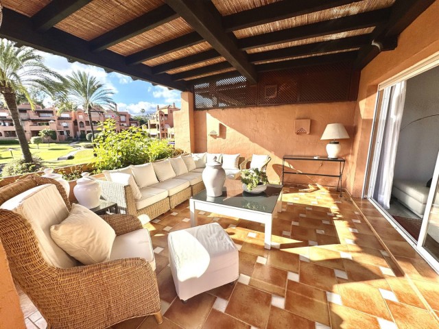 4 Soveroms Leilighet i Guadalmina Baja