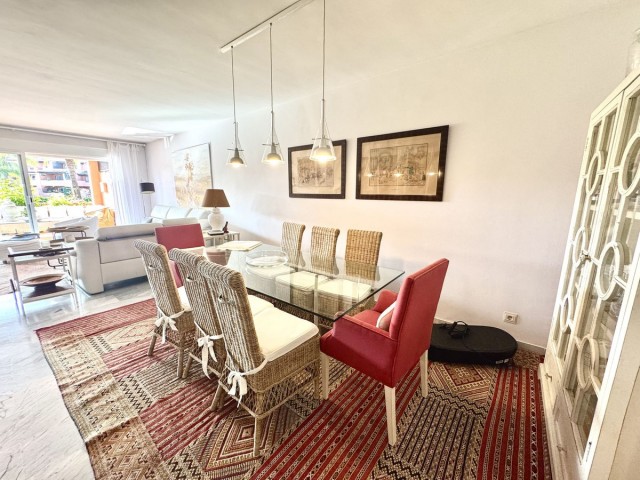 4 Soveroms Leilighet i Guadalmina Baja