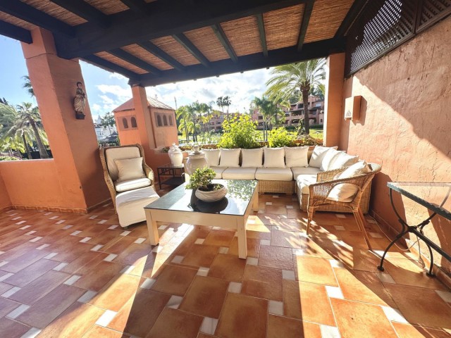 4 Soveroms Leilighet i Guadalmina Baja