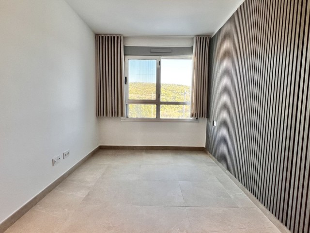 Adosado con 3 Dormitorios  en Estepona